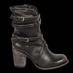 Online Baker Womens Booties