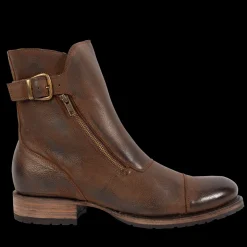 Sale Chayse Mens Street