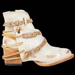 New Crue Womens Boots