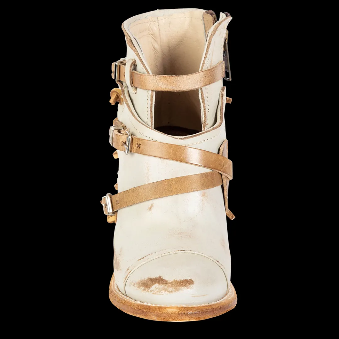 New Crue Womens Boots