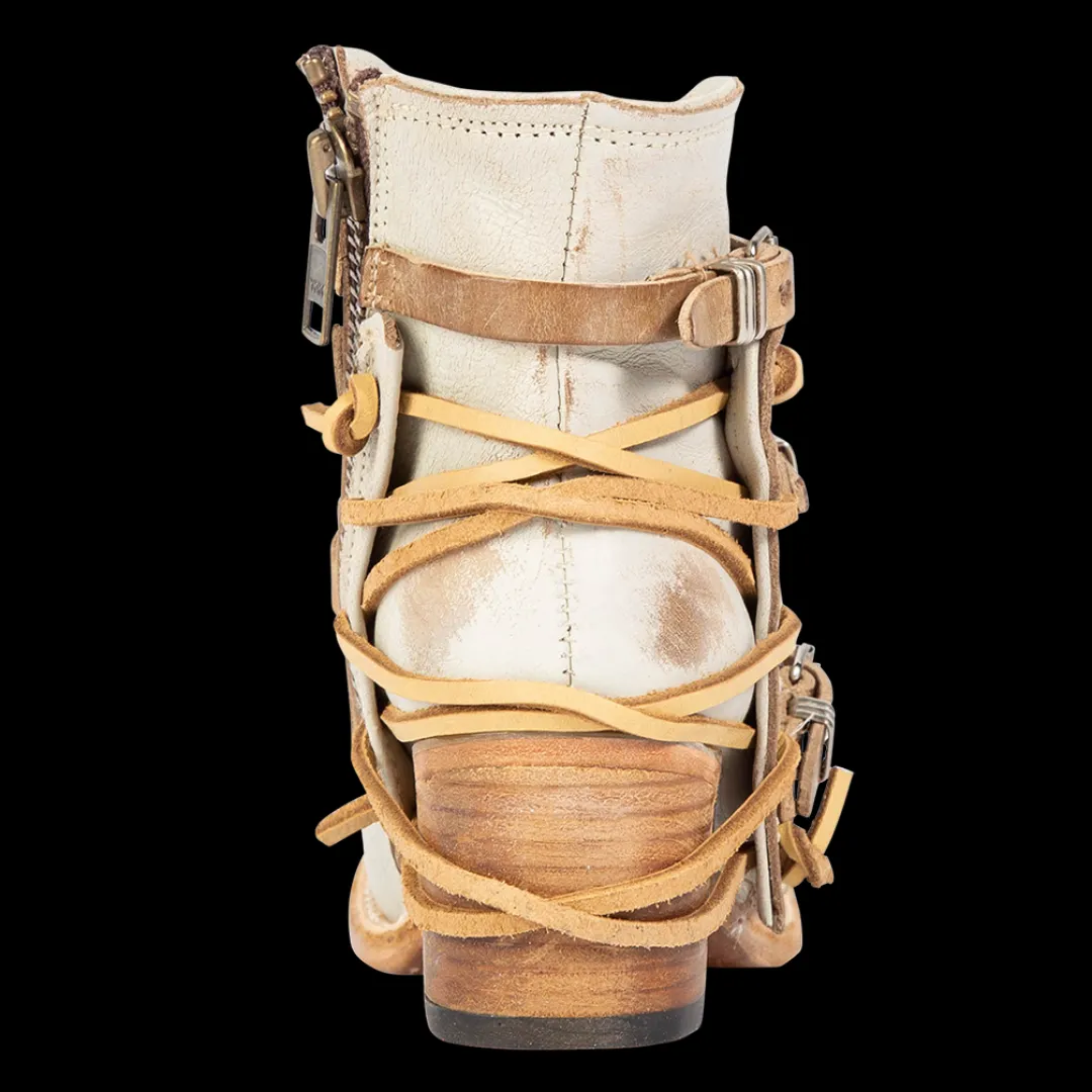 New Crue Womens Boots