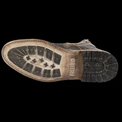 New Pendleton Mens Street