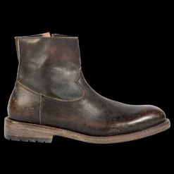 Outlet Pueblo Mens Street