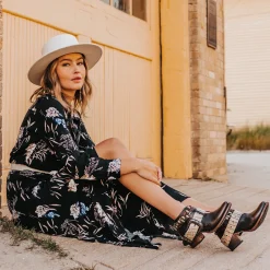 Sale Saloon Womens Booties