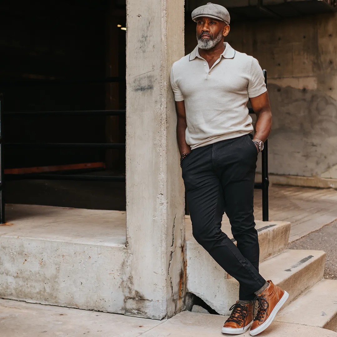 Hot Shelby Mens Street
